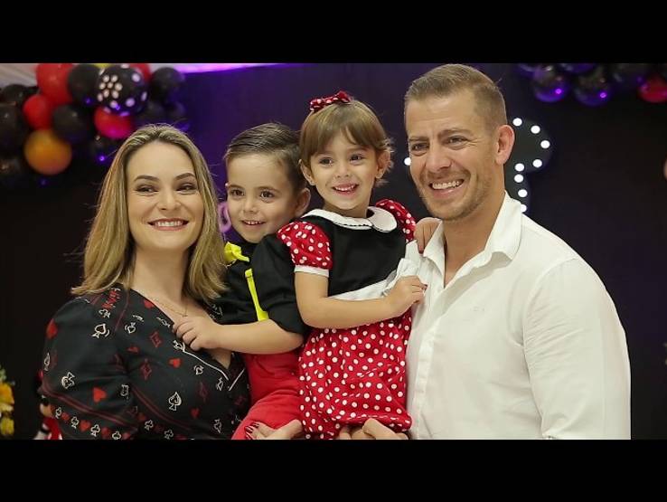 Vídeos de 3 aninhos - Victória e Vinicius