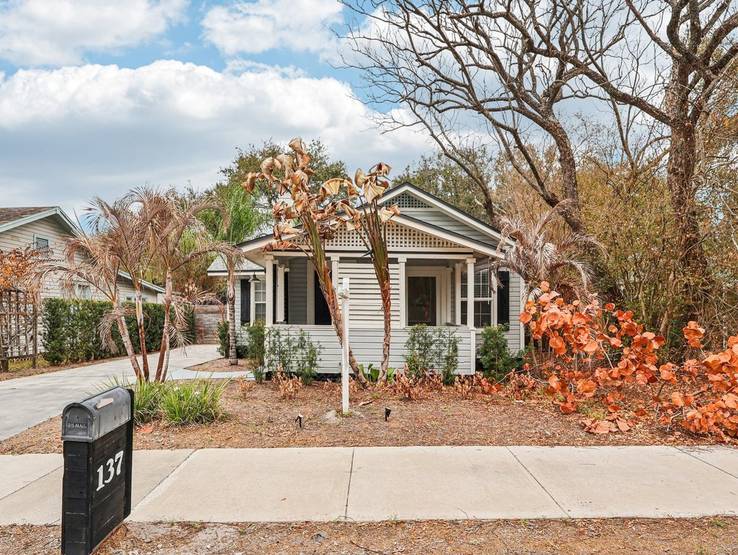 Real Estate Photography of Wadeview Park Residence