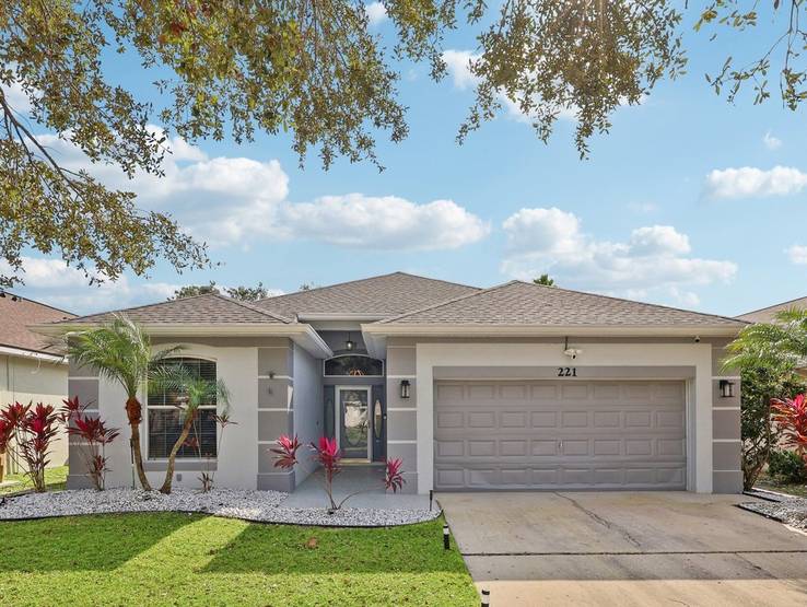 Real Estate Photography of Remington Golf Front Residence