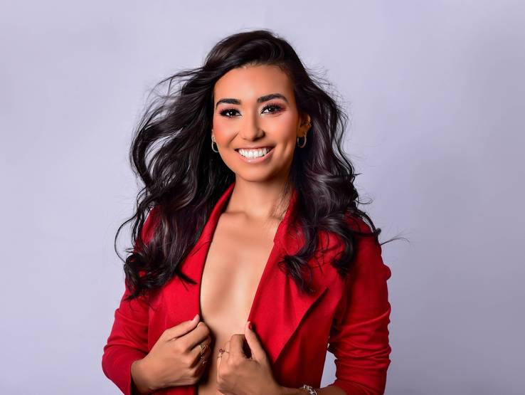 ENSAIOS de MAIELI TAVARES