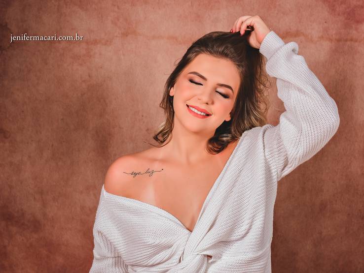 ENSAIOS de ANA JULIA