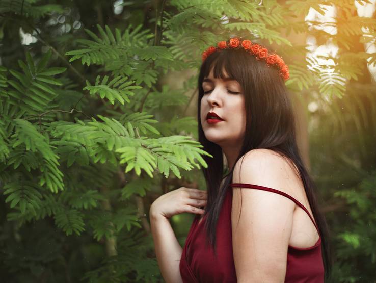 Feminino de Giselle Alves 