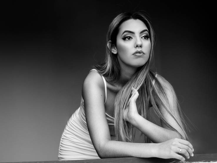 Feminino de Giovanna 21 anos