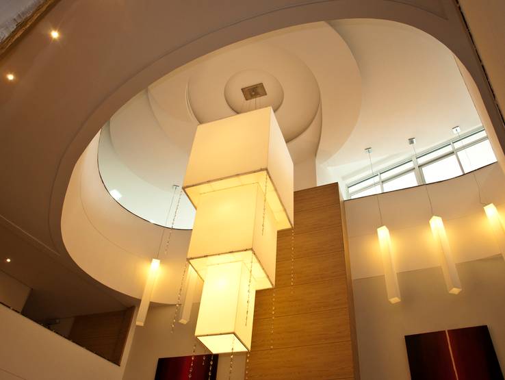 Arquitetura e Desgn de Ambientes de Arquiteta e Designer: Mônica Thá