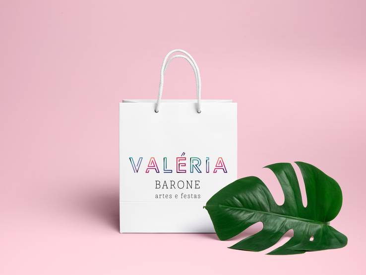 Marcas e Branding de IDENTIDADE VISUAL PARA VALÉRIA BARONE ARTES E FESTAS