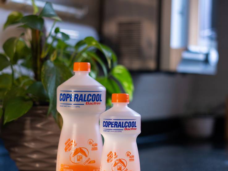 Fotografia de Produto de CAMPANHA PARA PRODUTOS COPERALCOOL