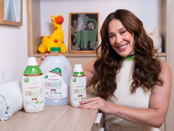 Campanhas de CAMPANHA PARA VINAGREEN COM CLAUDIA RAIA