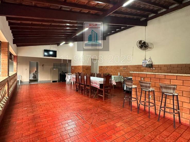 CASA TÉRREA de 03 PONTO COML BARRETOS 