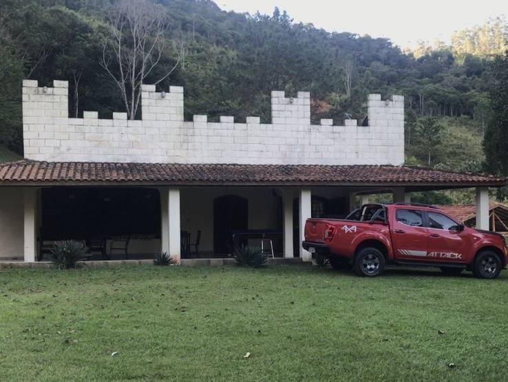 FAZENDAS de VENDO LINDA FAZENDA EM  SÃO JOSÉ DOS CAMPOS