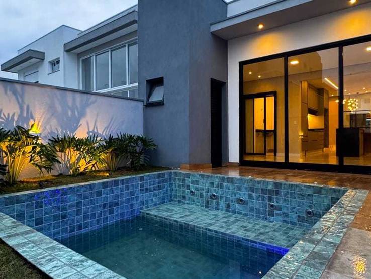 CASA TÉRREA de VENDO LINDA  CASA  TÉRREA. EM MOGI DAS CRUZES. 