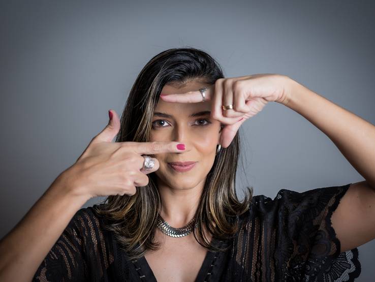 Retrato Corporativo de Gilmara Santanna