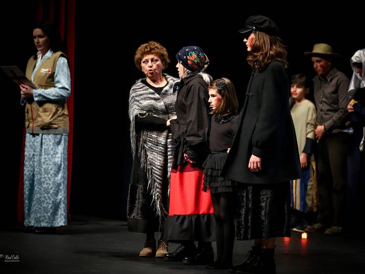 Eventos de Escola Municipal de Teatro - Vinhais na Gala C.V.P - Sábado 10 de Maio 2025 