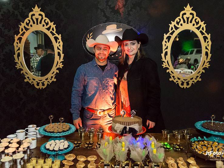 Aniversário adulto de Rodrigo e Bruna