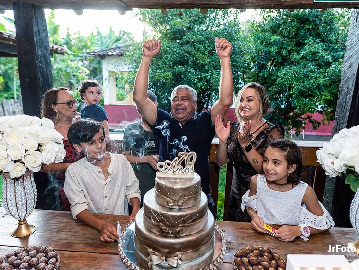 Aniversário adulto de Piló 70 anos