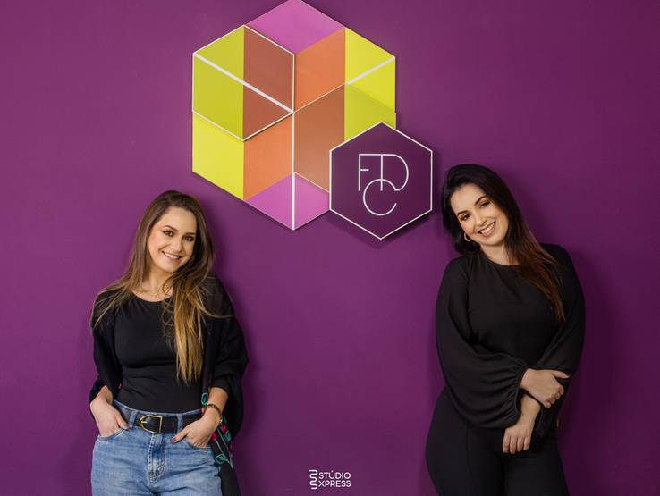 Outros  de Fora da Caixa // Banco de Imagens