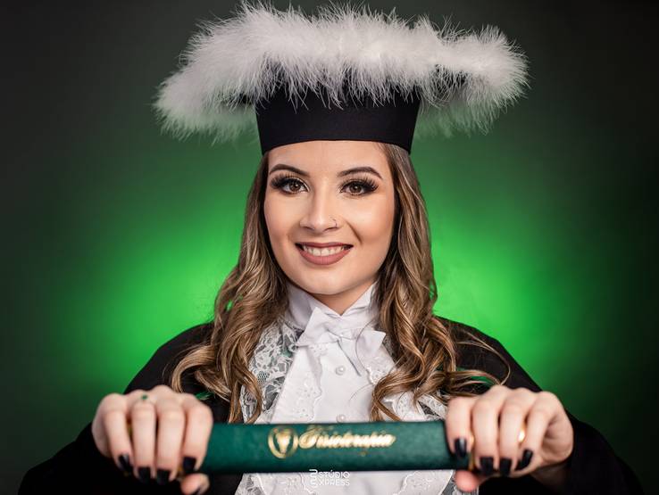 Formaturas de Alessandra Santana - Ensaio Formatura em Estúdio