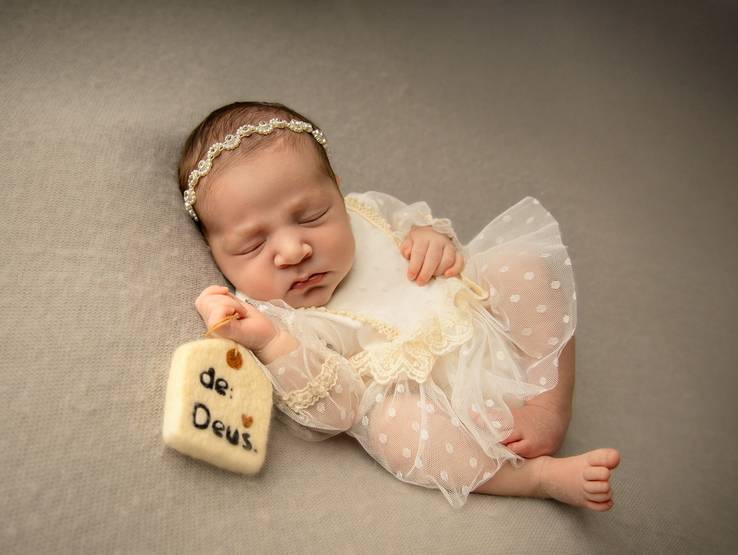 Sessão Newborn de Maria Flor, 11 dias