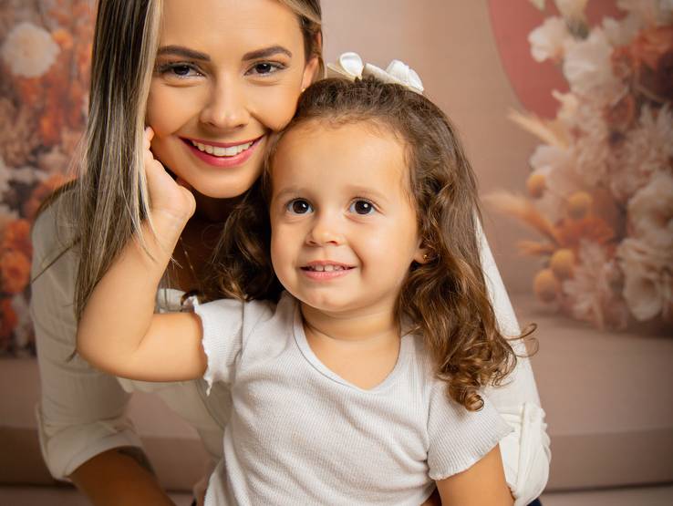 Dia das Mães  de Thays e Sofia 