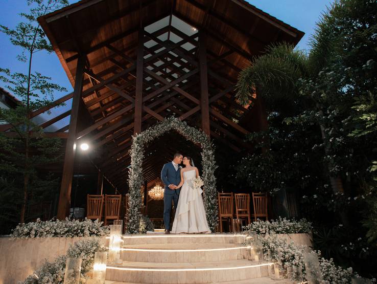 CASAMENTO de Villa Cherbelle - Casamento Vanessa e Vitório 