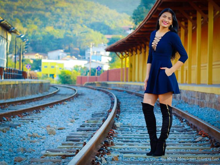 ENSAIO 15 ANOS e Externas de Marcelina editorial em Guararema sp