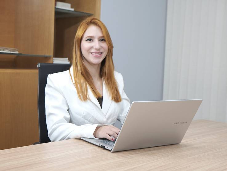 Fotos Corporativas  de Doutora Maria Fernanda