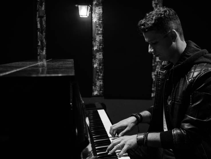 Vídeos de Clip Ao Som da Tua Voz
