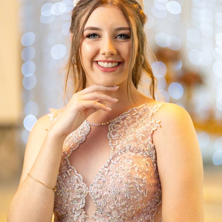 15 anos de Maria Eduarda Neves