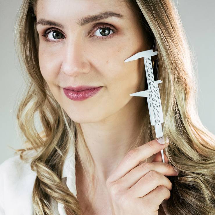 Profissional - Workstyle de Luana - Dentista e Esteticista