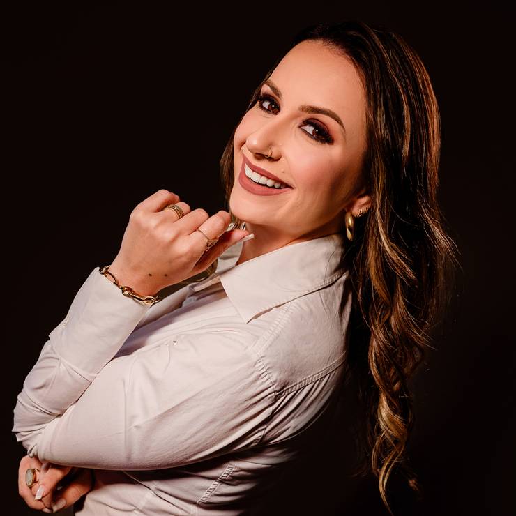 Profissional - Workstyle de Bruna Prado - Extensionista de cílios e maquiadora