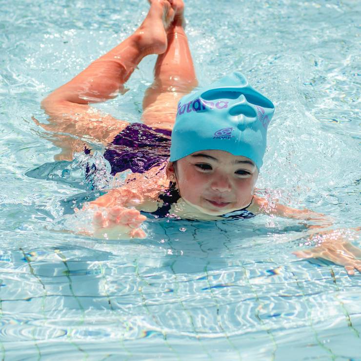 Famílias de Festival de natação 