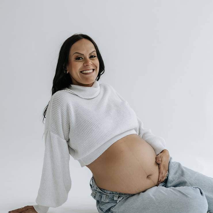 Gestante de Udi à espera de Liz