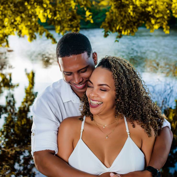 Ensaio Casal de Um Ensaio de Casal Sob o Sol Radiante do Litoral da Bahia INGRID + RUAN