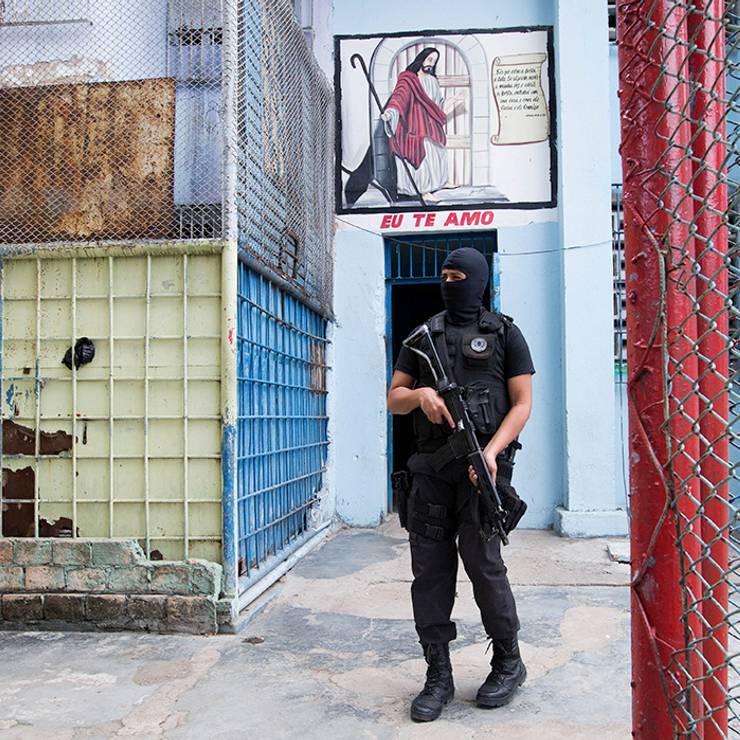 Fotojornalismo de Chacinas nos presídios: conheça as 123 histórias dos detentos mortos