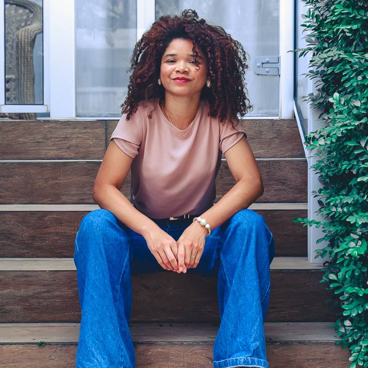 Corporativo  de Esmeralda Cristina