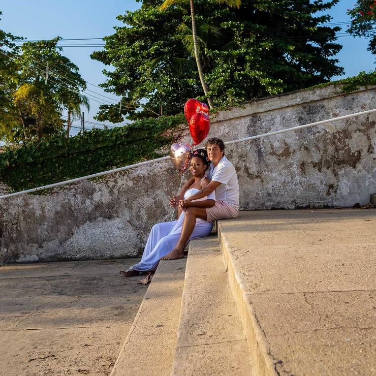 Fotógrafo Rogério Alves de Ensaio Wedding em São Sebastião:Paulo e Michele no Bairro de São Francisco