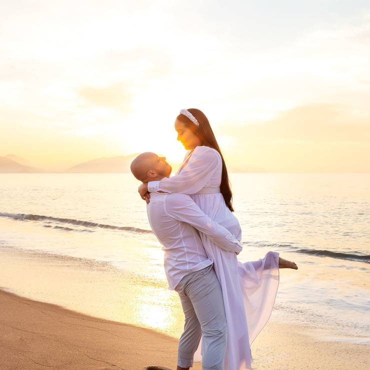 Fotógrafo Rogério Alves de Ensaio Wedding de Daniela e Lucas na Praia da Lagoa Azul em Caraguatatuba