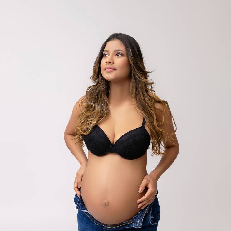 GESTANTE de Ensaio gestante em Caraguatatuba - Gestante de Ilhabela Janine