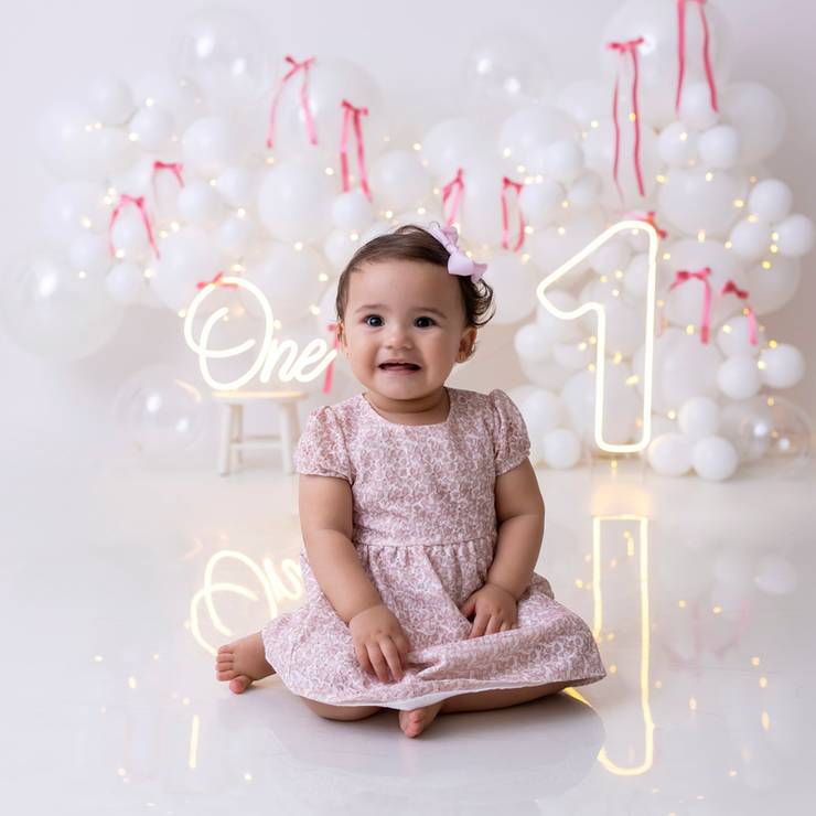 SMASH THE CAKE de Smash the Cake Clean Branco e Rosa da Marcia 