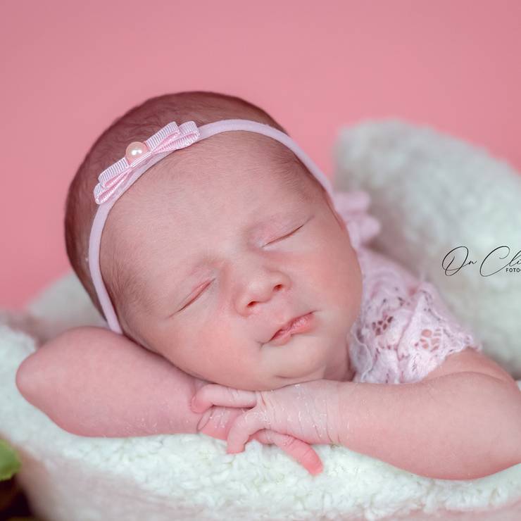 NEWBORN de NEWBORN ALICE VITÓRIA