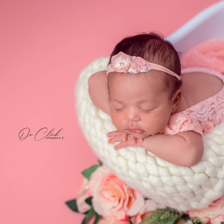 NEWBORN de NEWBORN HELENA