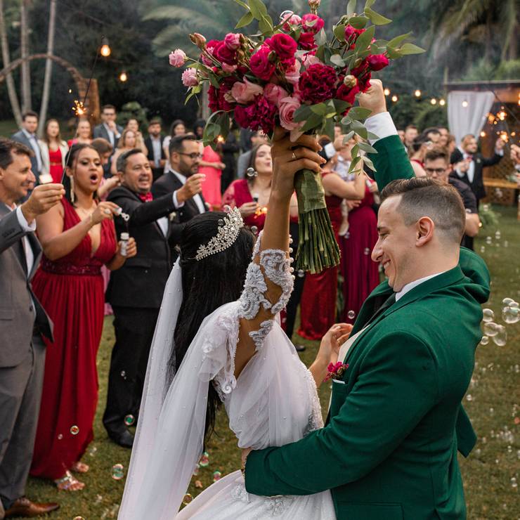 CASAIS E CASAMENTOS  de LUCAS & GABI