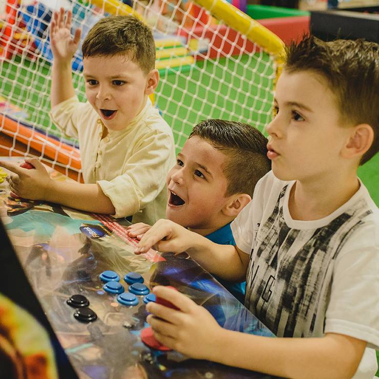 DUAS METADES de Vicenzo - 5 Anos 