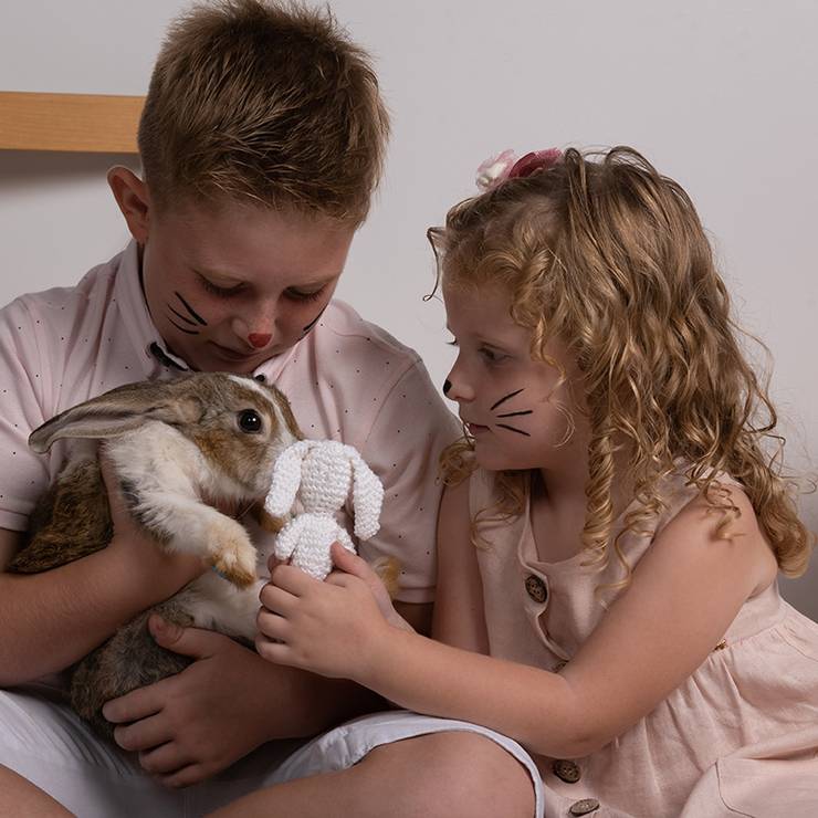 DUAS METADES de ARTHUR E MARIA VALENTINA