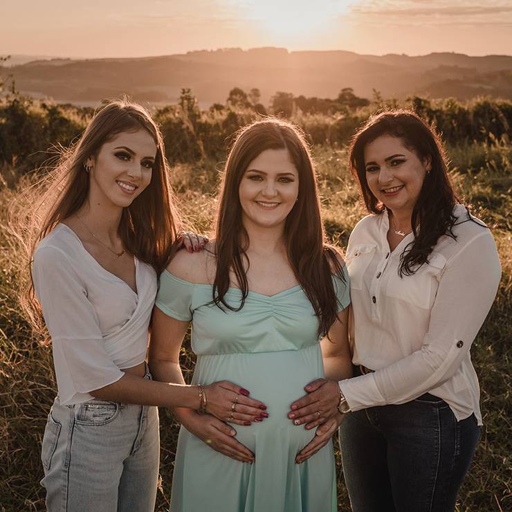 DUAS METADES de Marilse, Gisele e Angela