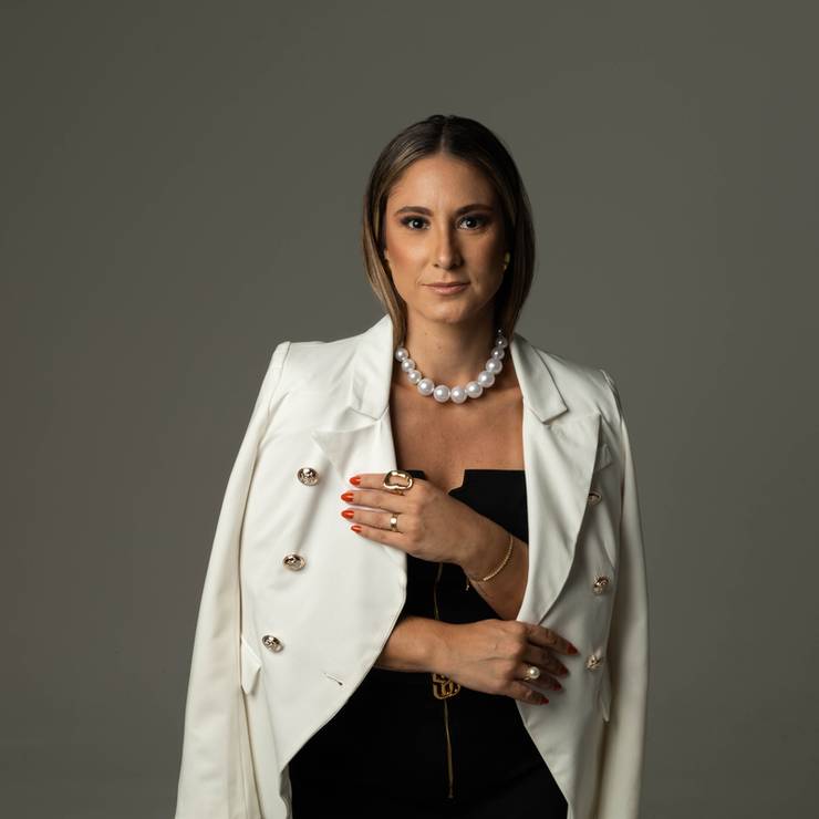 Retrato Corporativo de Naiara Costa