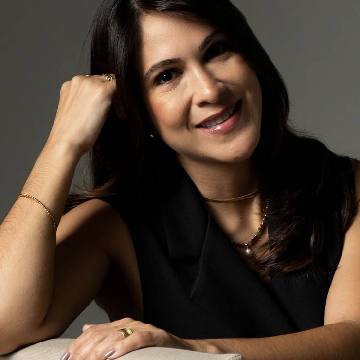 Retrato Corporativo de Nara Bisinotto