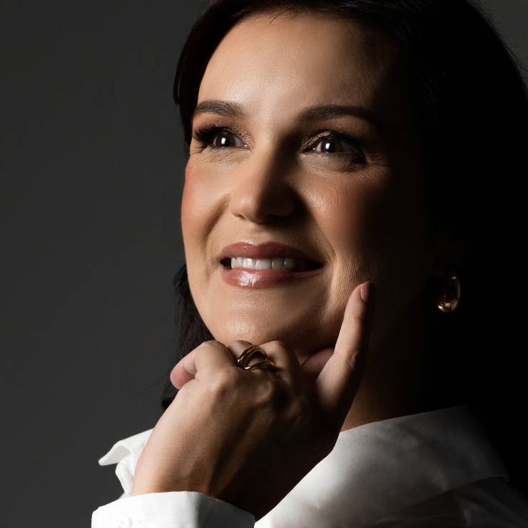 Retrato Corporativo de Luciana Garcia