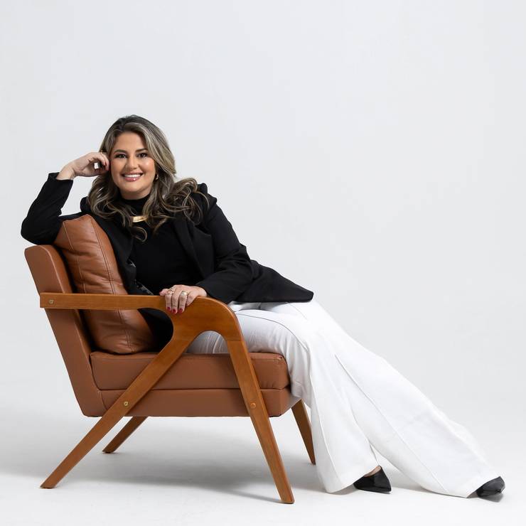 Retrato Corporativo de Aline Bedo