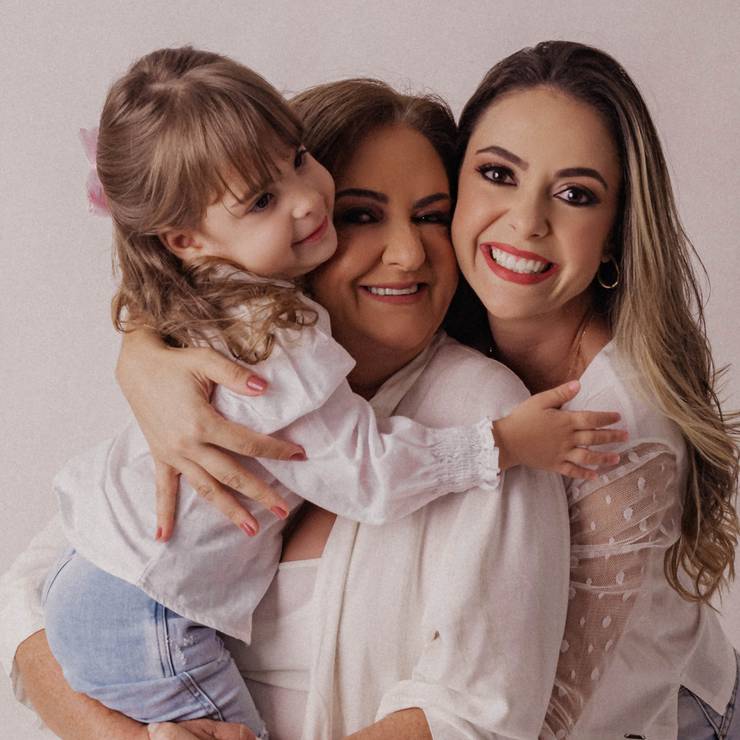 Famílias de Livia Ciciri & Laura - VOCÊ É ÚNICA