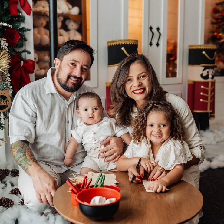 Crianças de Joaquim - 6 meses - Vitrine de Luzes